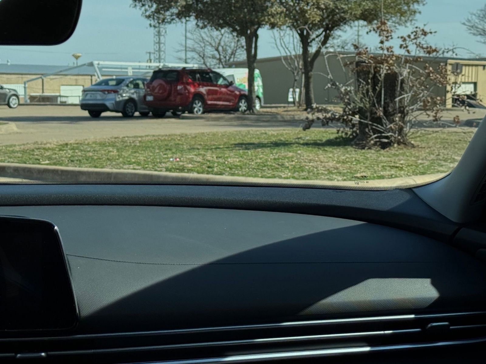 Used 2025 Hyundai Elantra SEL image 37