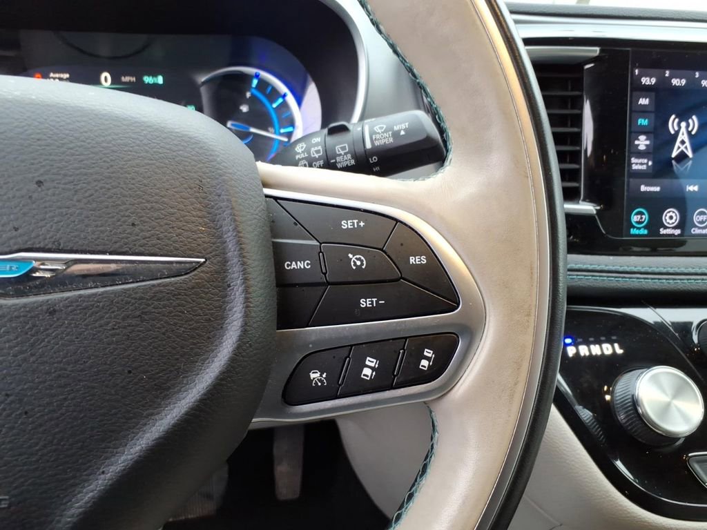 Used 2018 Chrysler Pacifica Limited w/ Advanced Safetytec Group image 19