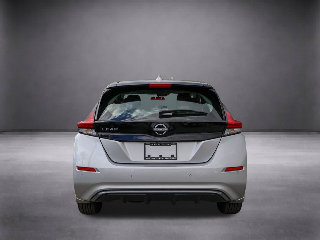 Used 2025 Nissan Leaf S FWD image 6