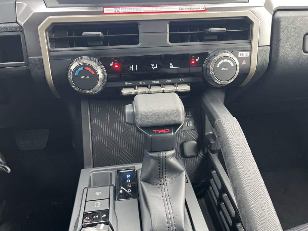New 2025 Toyota Tacoma TRD Off-Road AWD/4WD image 18