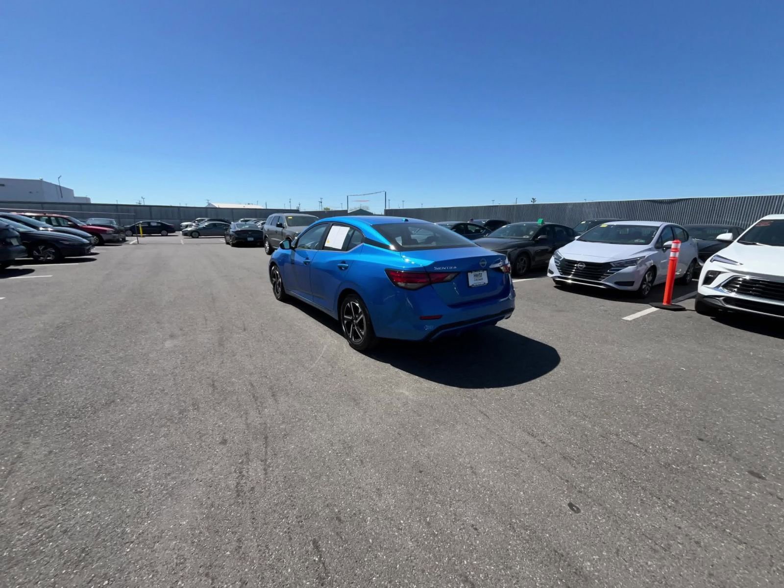 Used 2025 Nissan Sentra SV FWD image 16