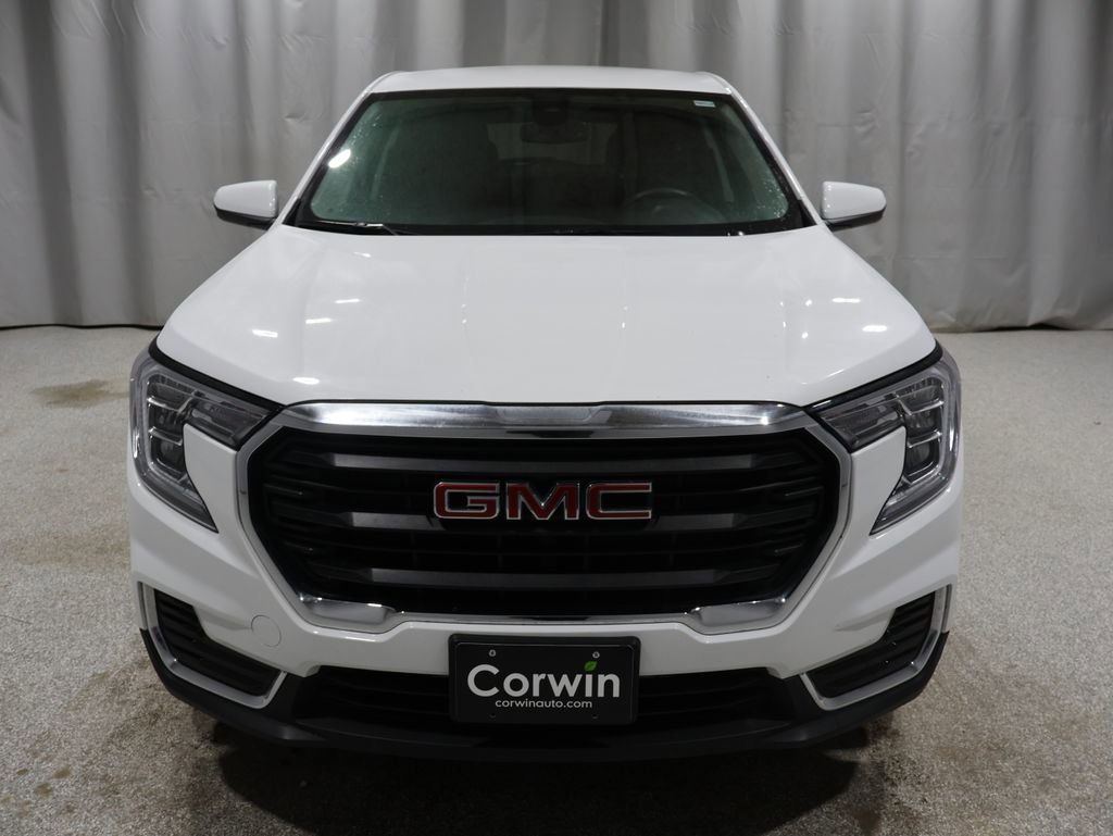 Used 2024 GMC Terrain SLE image 6