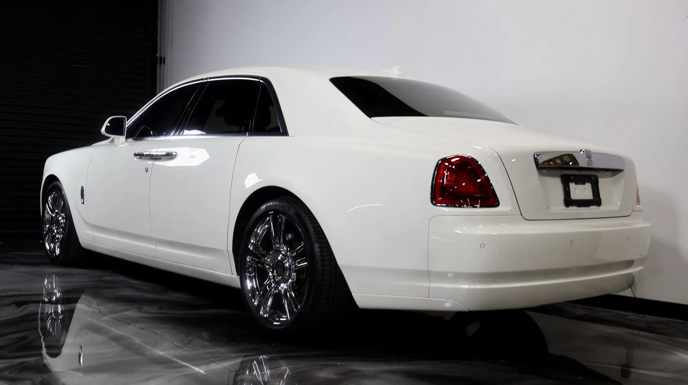 Used 2015 Rolls-Royce Ghost image 10