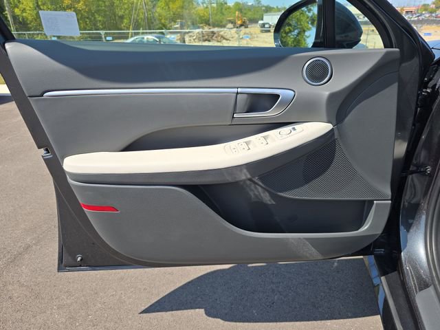 Certified 2025 Hyundai Sonata SEL image 13