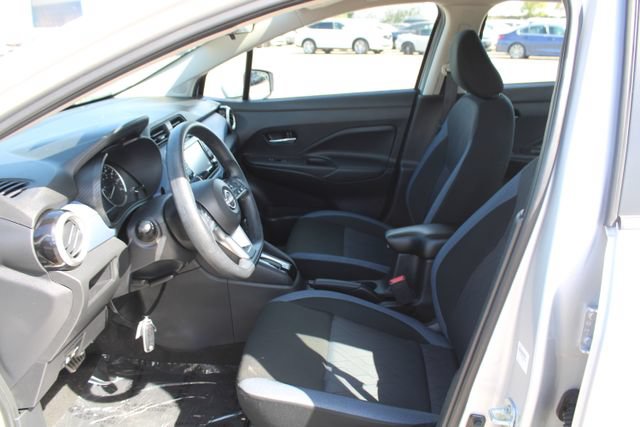 Used 2024 Nissan Versa SV FWD image 29