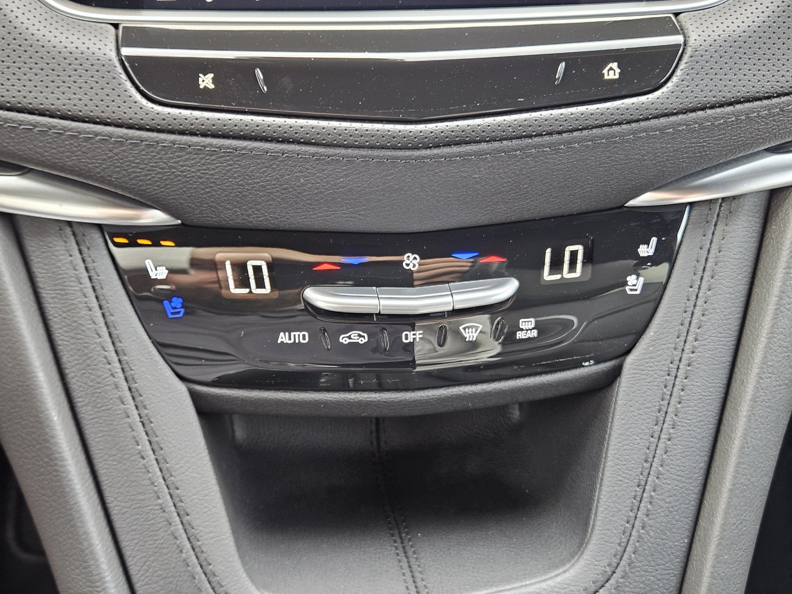 New 2026 Cadillac XT5 Premium Luxury w/ Driver Assist Package FWD image 14