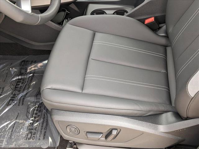 New 2025 Audi Q4 e-tron Premium Plus image 4