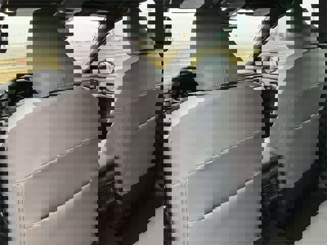 Used 2025 Toyota Camry SE image 15