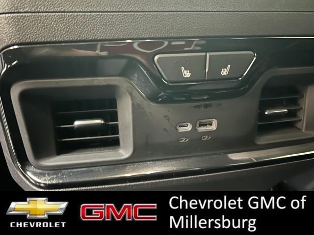 Used 2024 GMC Sierra 1500 AT4 w/ AT4 Premium Package AWD/4WD image 26