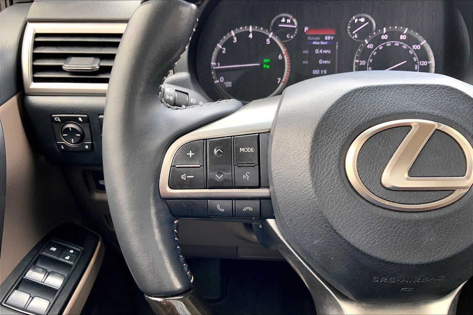 Used 2022 Lexus GX 460 Luxury w/ Sport Design Package AWD/4WD image 24