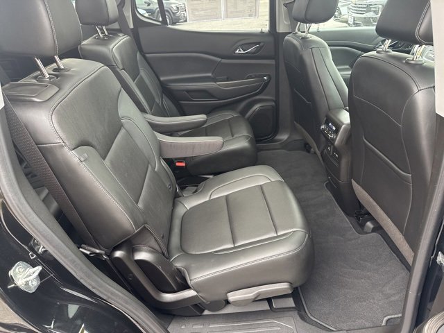 Used 2023 GMC Acadia SLT w/ Preferred Package image 25