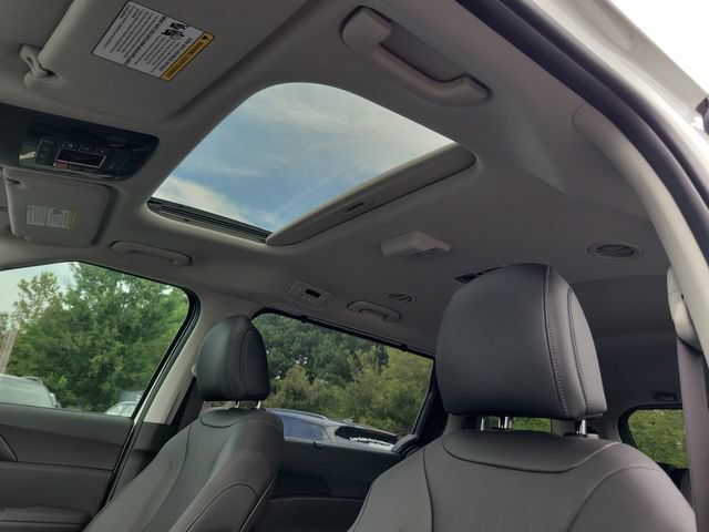 New 2027 Kia Carnival SX w/ Dark Edition Package FWD image 15