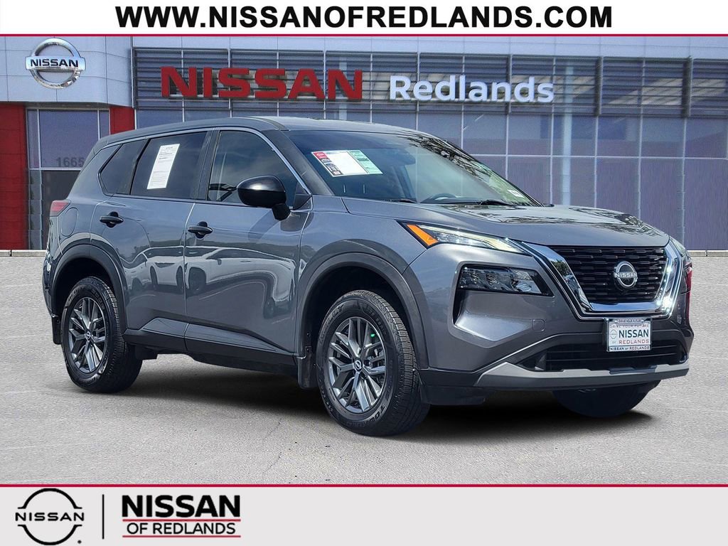 Used 2023 Nissan Rogue S image 1
