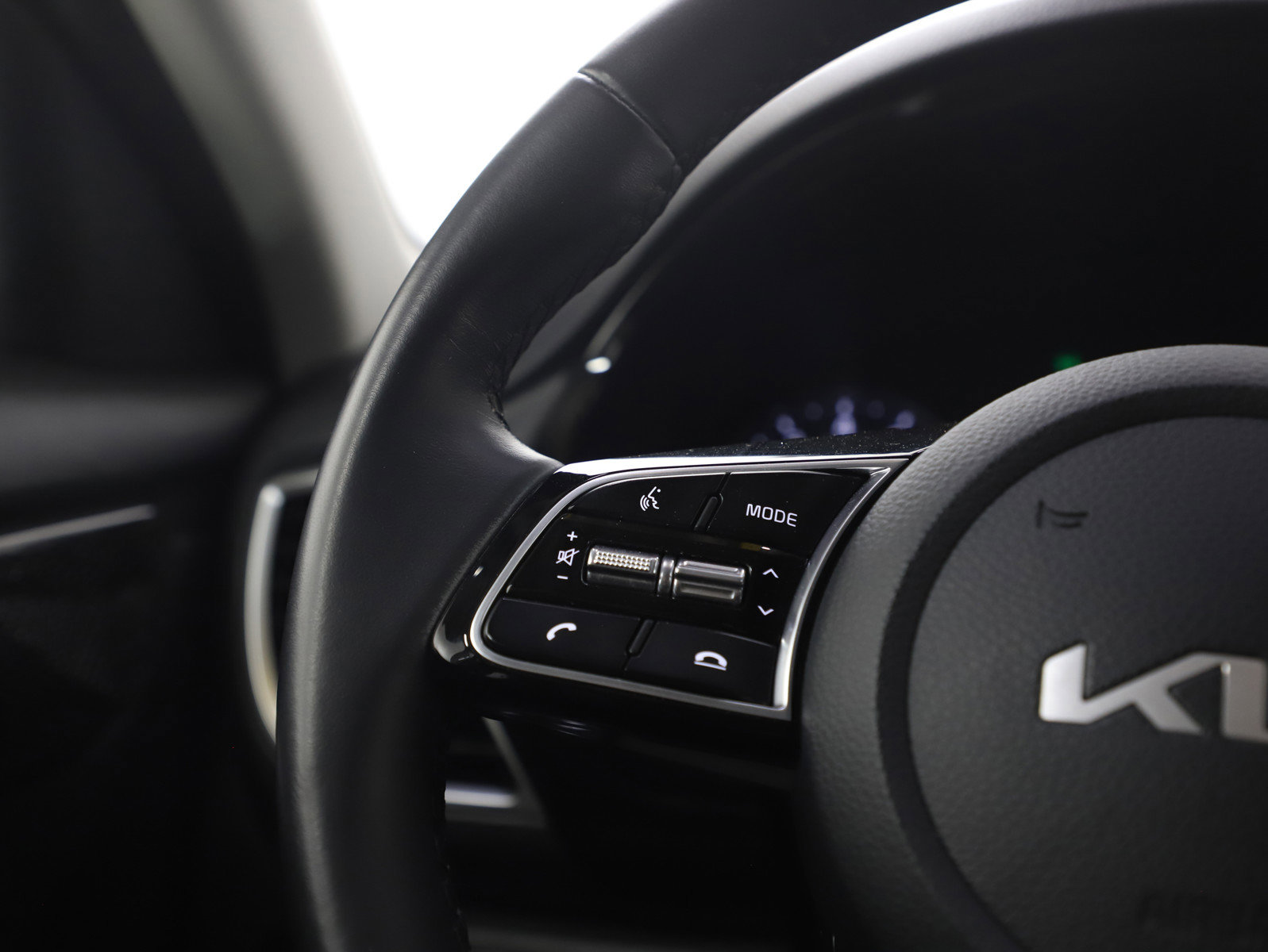 Used 2023 Kia Seltos EX image 25