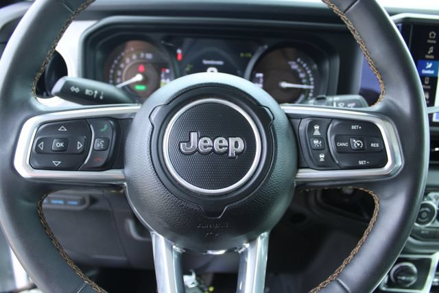 Used 2024 Jeep Wrangler Unlimited Sahara AWD/4WD image 17