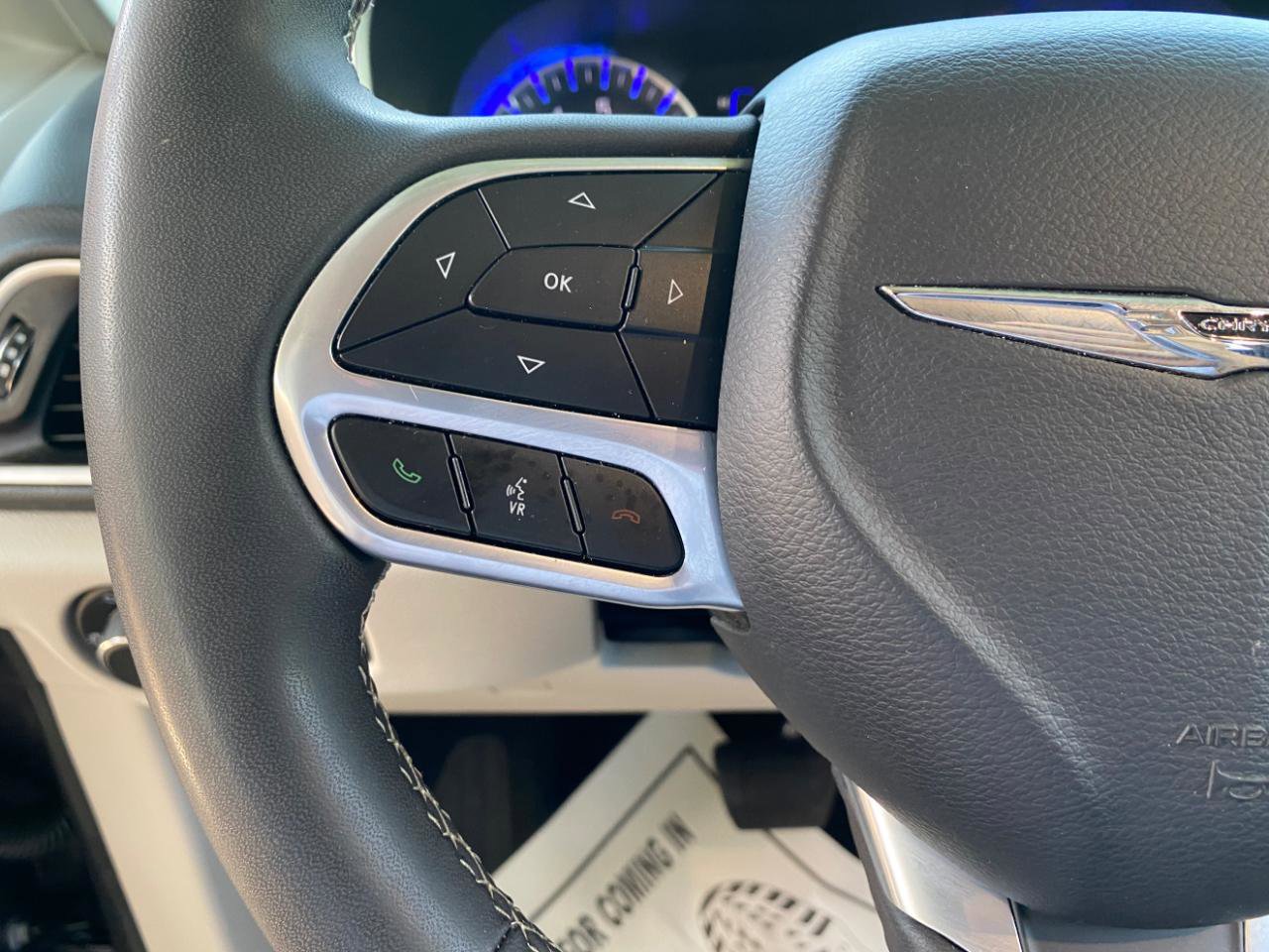 Used 2023 Chrysler Voyager LX FWD image 59