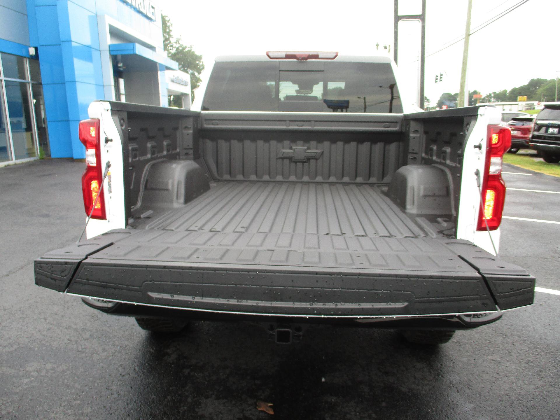 New 2026 Chevrolet Silverado 1500 ZR2 image 5