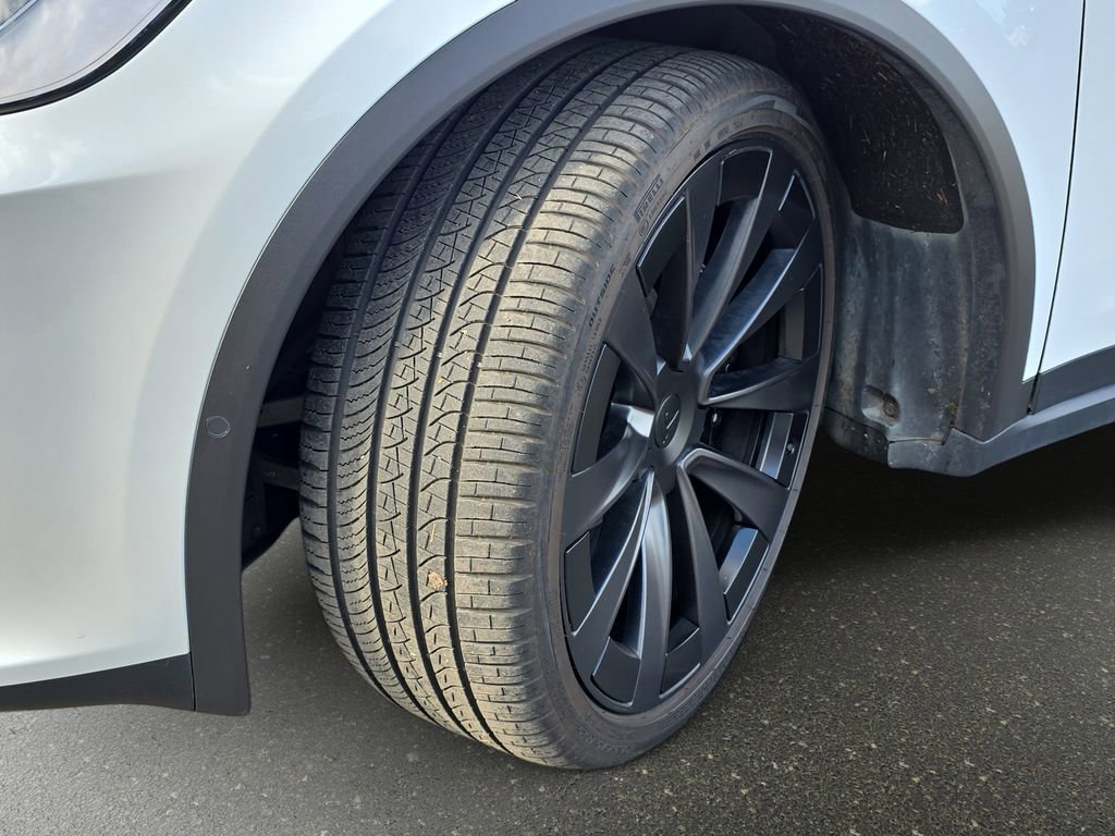 Used 2023 Tesla Model X image 38
