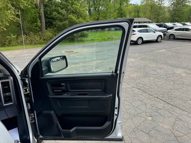 Used 2018 RAM 1500 Express w/ Express Value Package AWD/4WD image 5