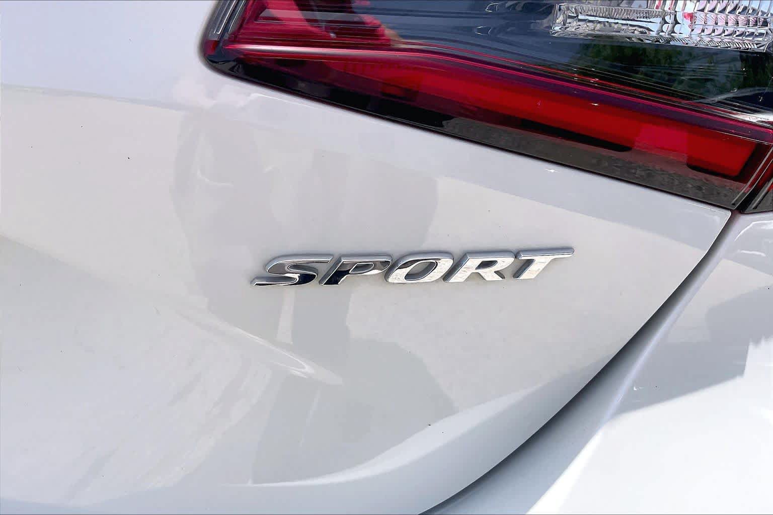 Used 2025 Honda Civic Sport image 10