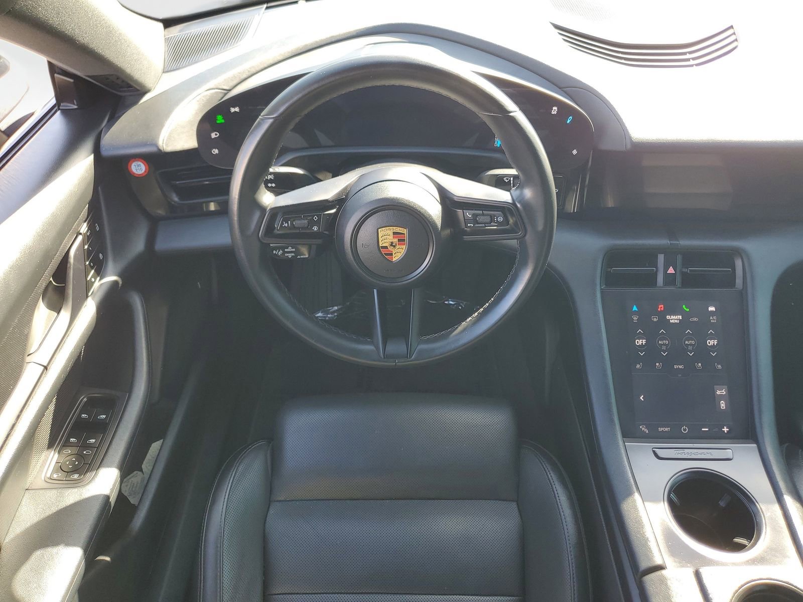 Used 2022 Porsche Taycan image 11