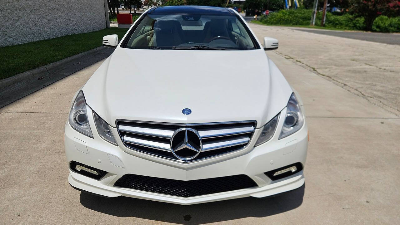 Used 2010 Mercedes-Benz E 550 Coupe image 15