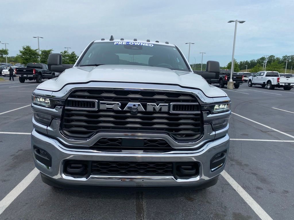 Used 2025 RAM 2500 Tradesman w/ Chrome Appearance Group AWD/4WD image 2