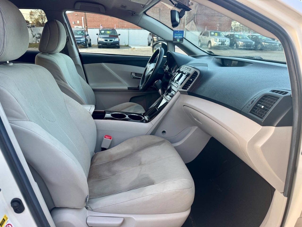 Used 2012 Toyota Venza LE image 13