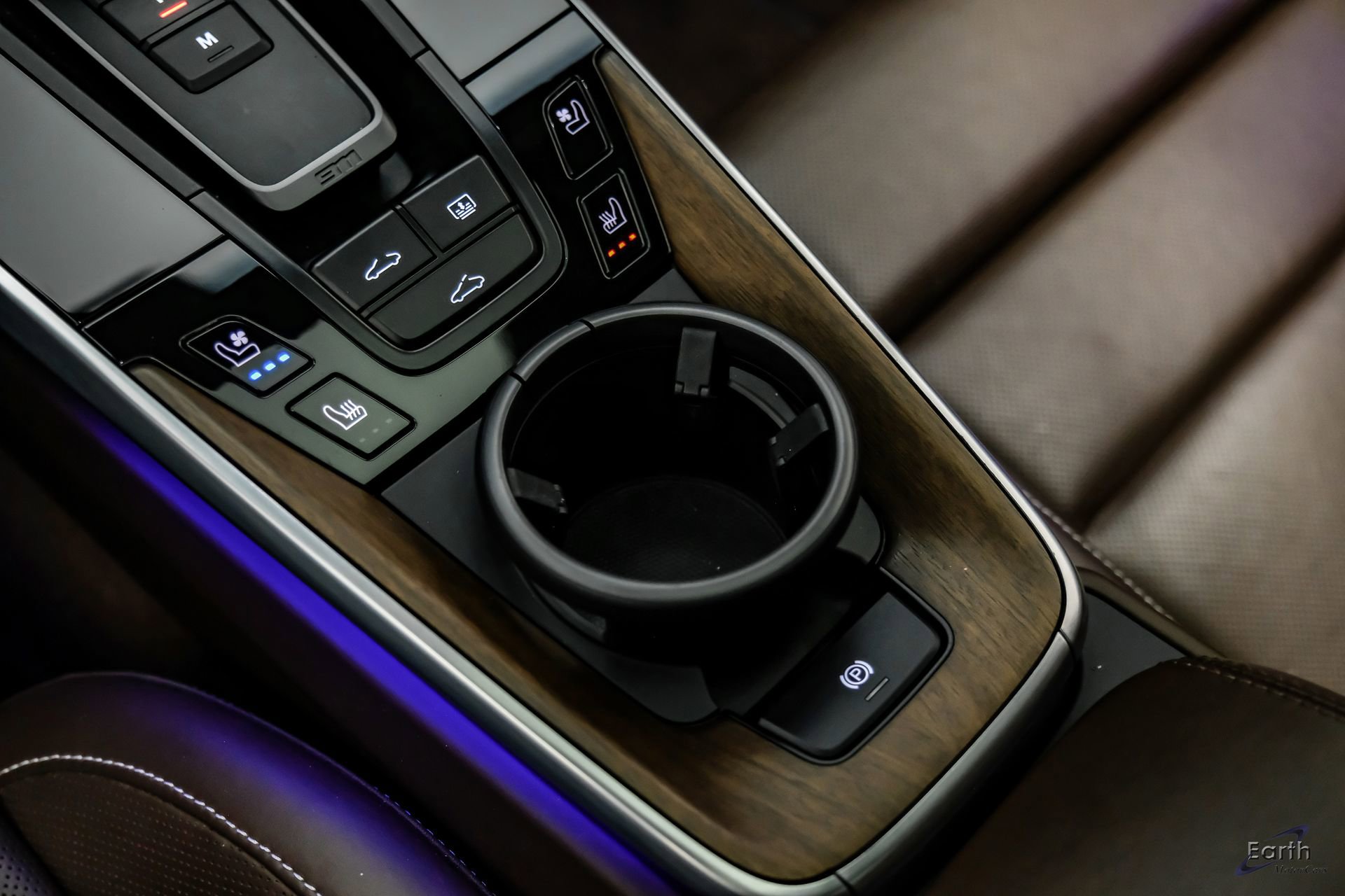 Used 2021 Porsche 911 Turbo S AWD/4WD image 70