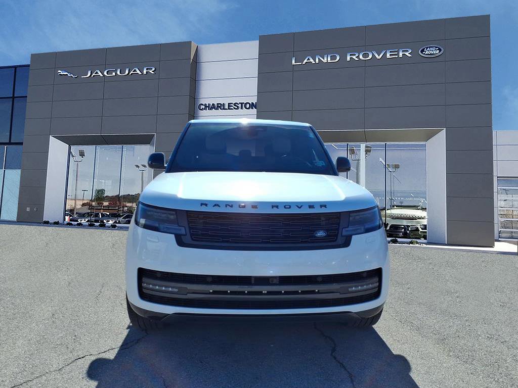 New 2026 Land Rover Range Rover SE image 8