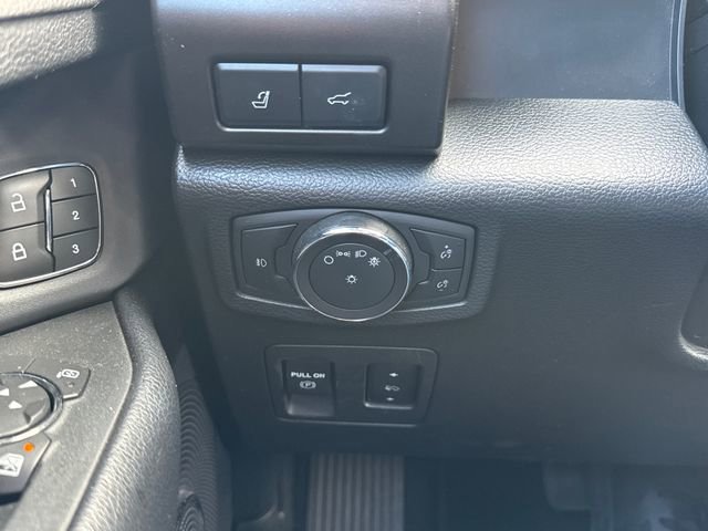 Used 2019 Ford Expedition Limited w/ Equipment Group 303A AWD/4WD image 37