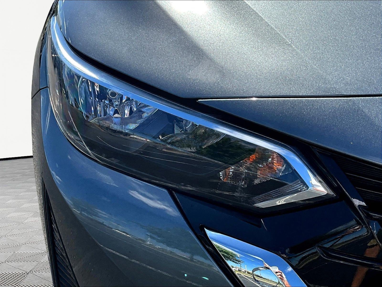 Used 2025 Nissan Sentra SV FWD image 31