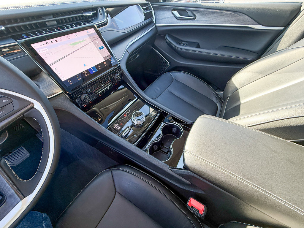 Used 2022 Jeep Grand Cherokee Limited 4xe image 19