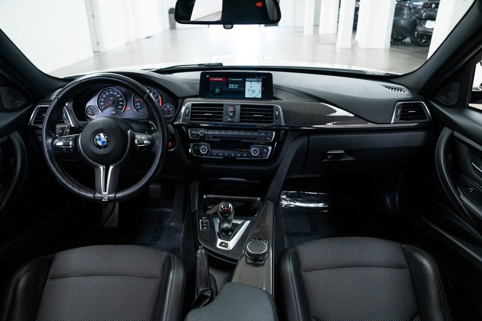 Used 2018 BMW M3 image 9