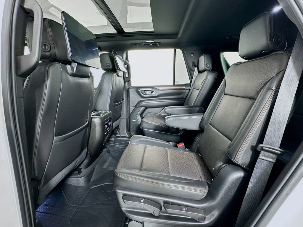 Used 2021 Chevrolet Tahoe High Country AWD/4WD image 11