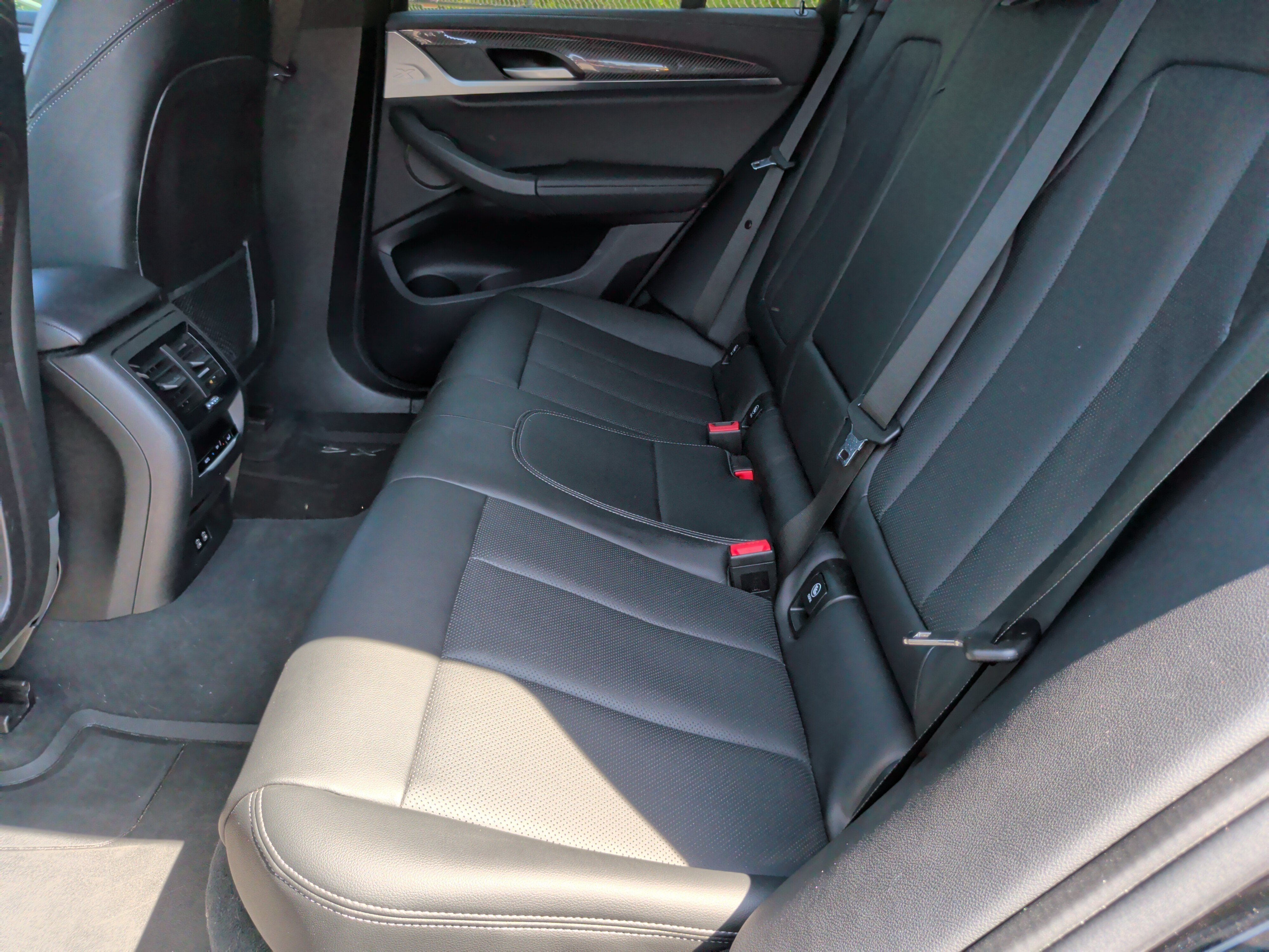 Used 2023 BMW X4 M40i w/ Premium Package AWD/4WD image 37