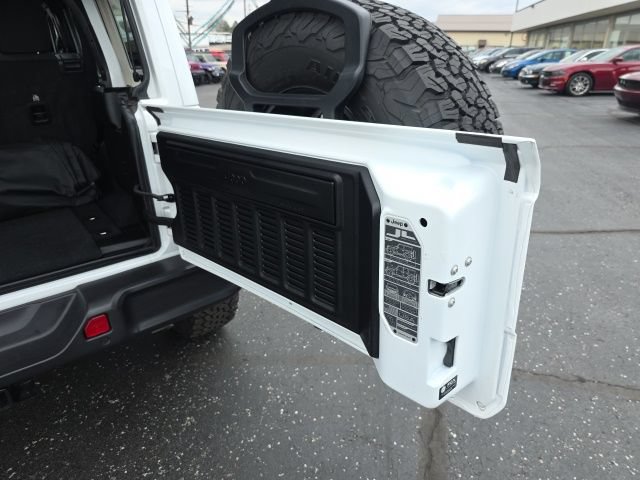 Used 2025 Jeep Wrangler Unlimited Rubicon 4xe w/ Safety Group AWD/4WD image 57