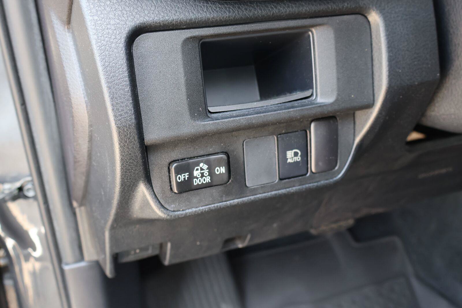 Used 2019 Toyota Tacoma SR w/ SR Convenience Package RWD image 20