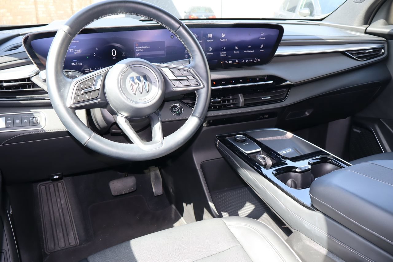 Used 2025 Buick Enclave Preferred FWD image 4