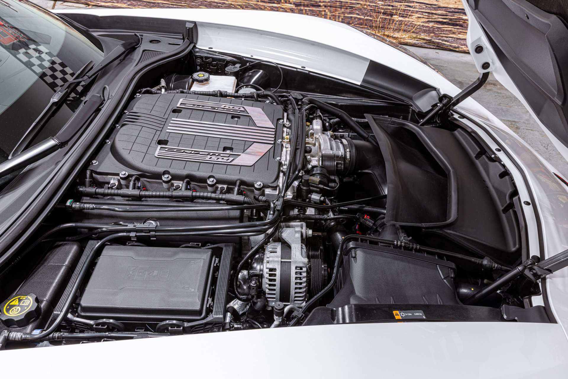 Used 2016 Chevrolet Corvette Z06 w/ 3LZ Preferred Equipment Group image 30