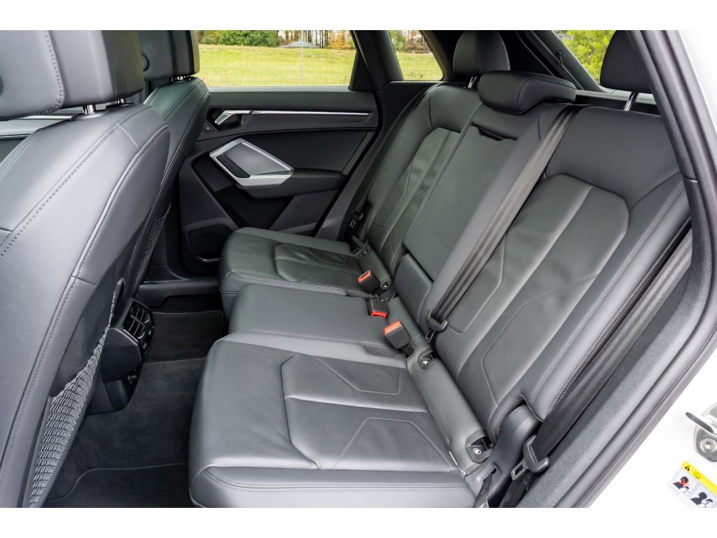 Used 2024 Audi Q3 2.0T Premium image 14