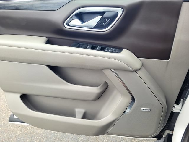 Used 2022 GMC Yukon SLT w/ SLT Premium Package AWD/4WD image 15