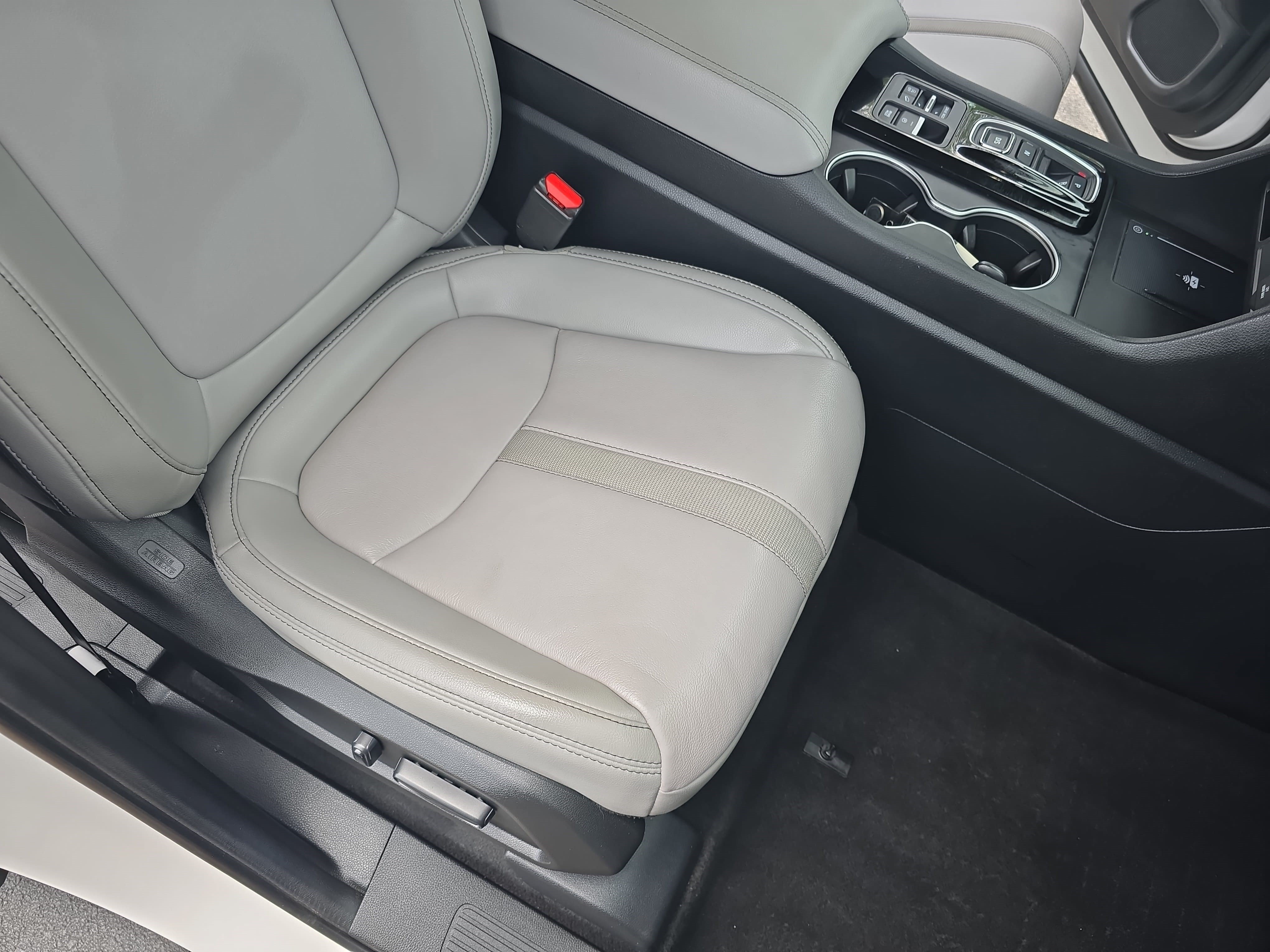 Used 2024 Honda Pilot Touring image 10