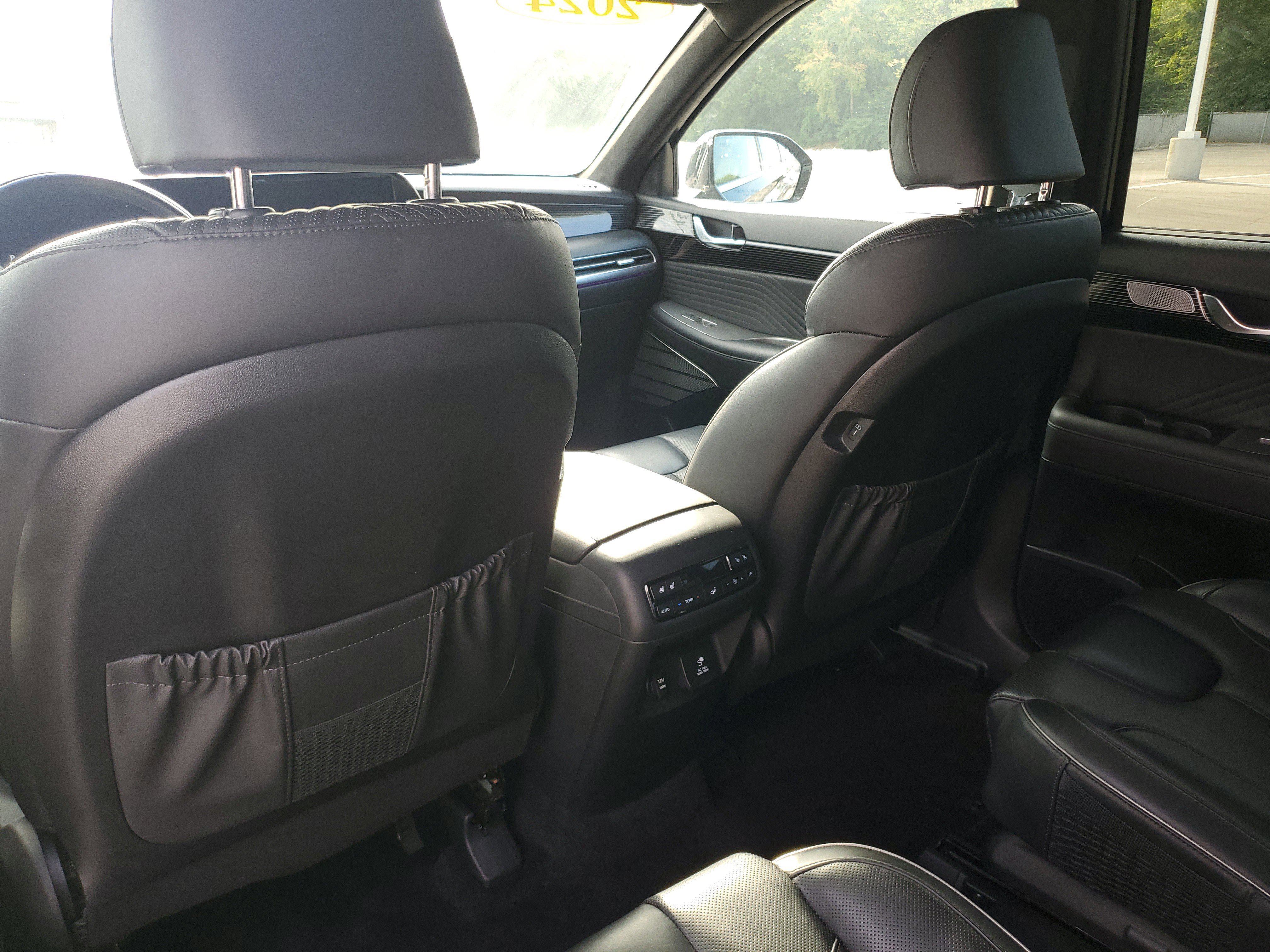 Used 2024 Hyundai Palisade Calligraphy image 14