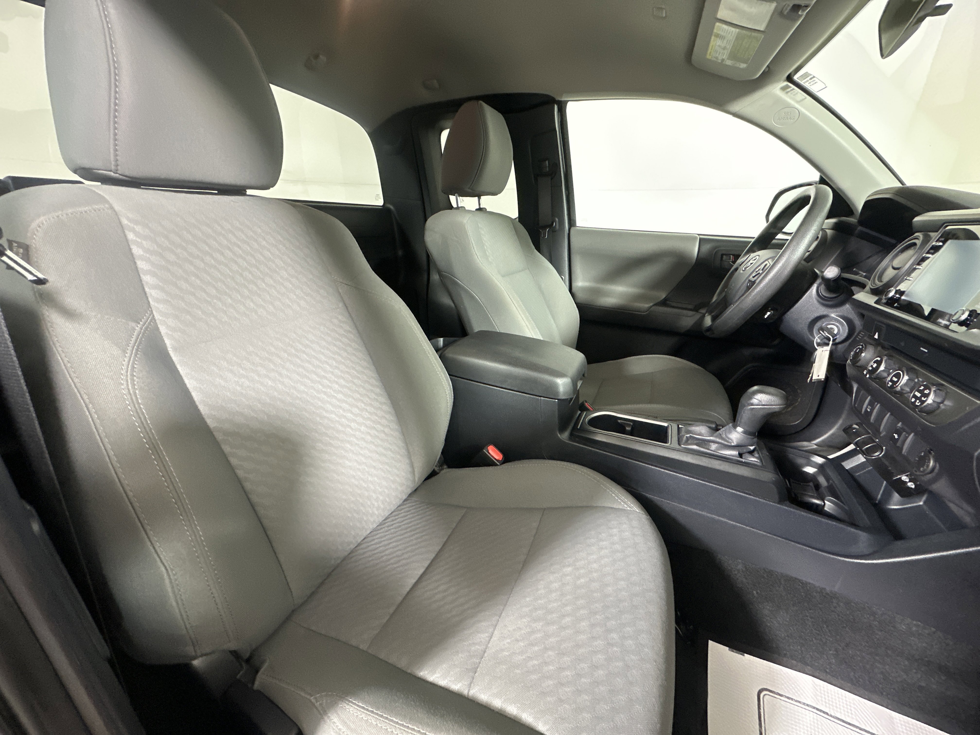 Used 2020 Toyota Tacoma SR AWD/4WD image 24