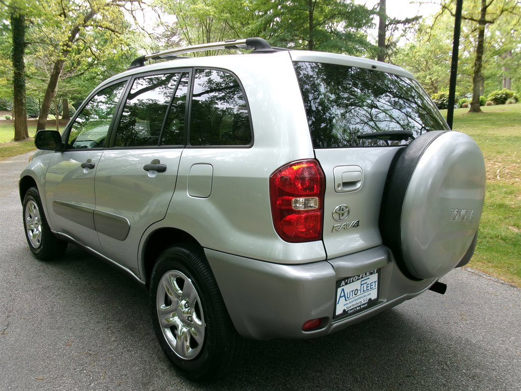 Used 2005 Toyota RAV4 2WD image 7