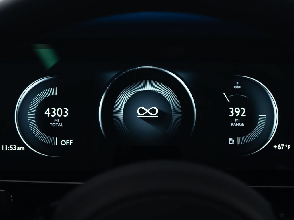 Certified 2025 Rolls-Royce Cullinan Black Badge AWD/4WD image 46