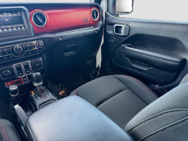 Used 2021 Jeep Wrangler Rubicon w/ Cold Weather Group AWD/4WD image 25