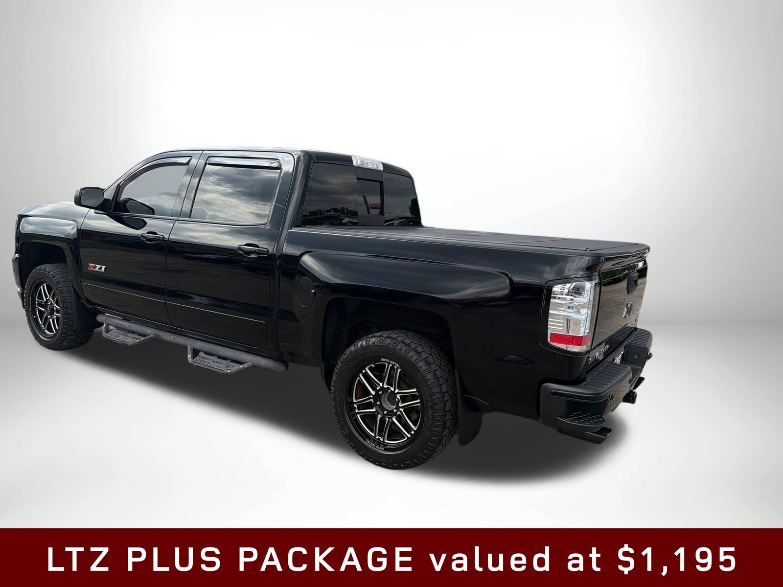 Used 2018 Chevrolet Silverado 1500 LTZ Z71 w/ LTZ Plus Package AWD/4WD image 4