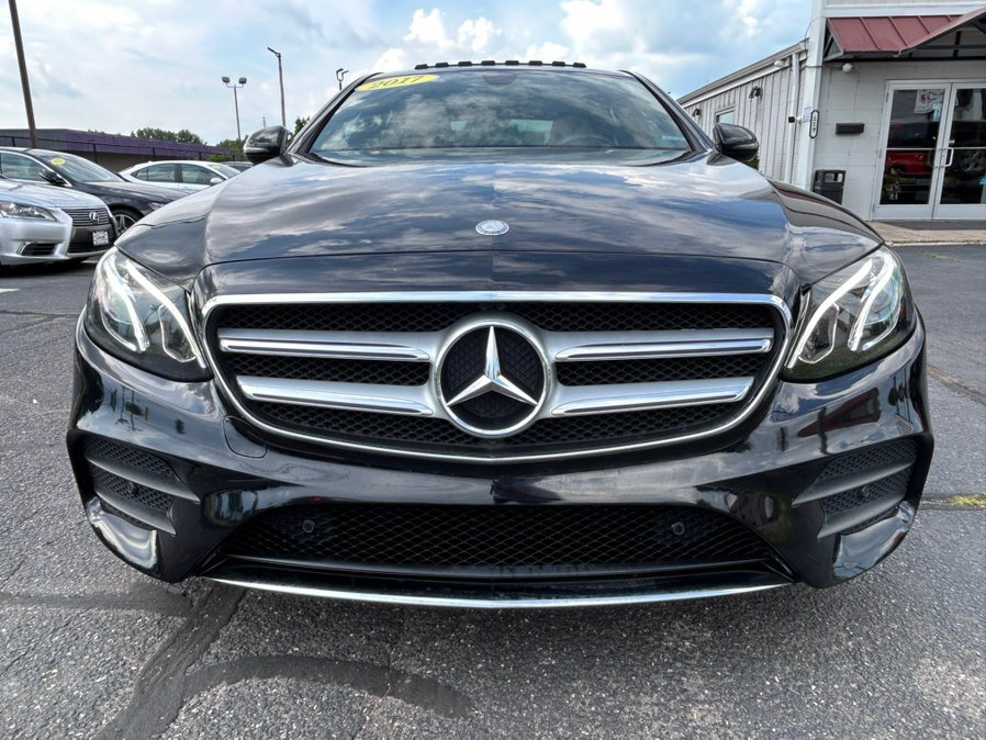 Used 2017 Mercedes-Benz E 300 4MATIC image 2